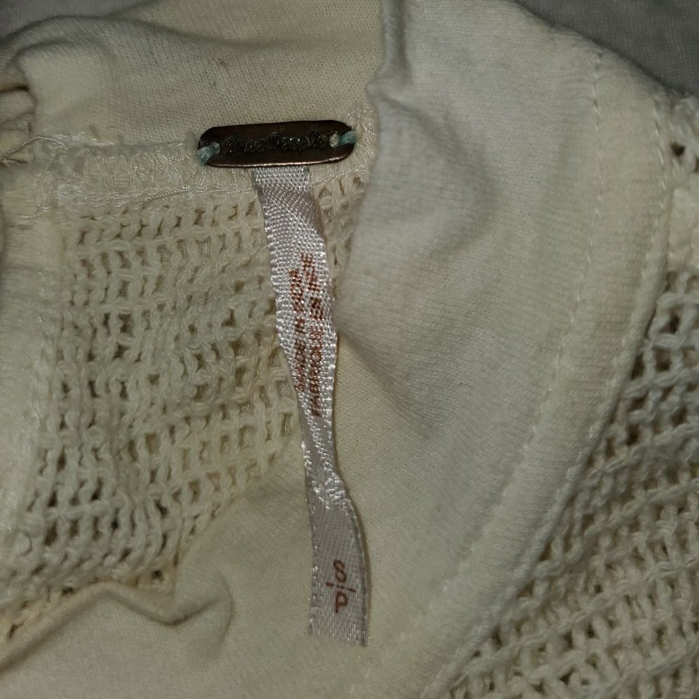Free People Embroidered White on White Small 🎇🎇 - Picture 8 of 9